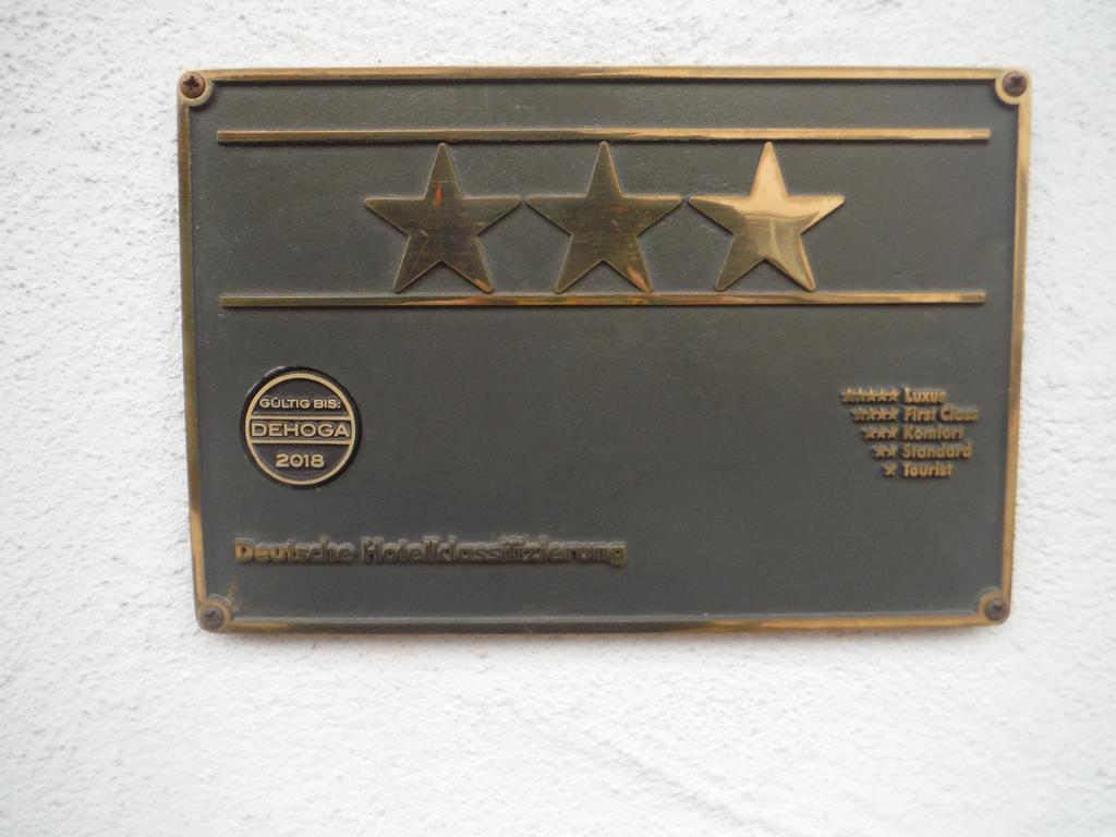 Hotel-Hauensteiner-Hof Bagian luar foto